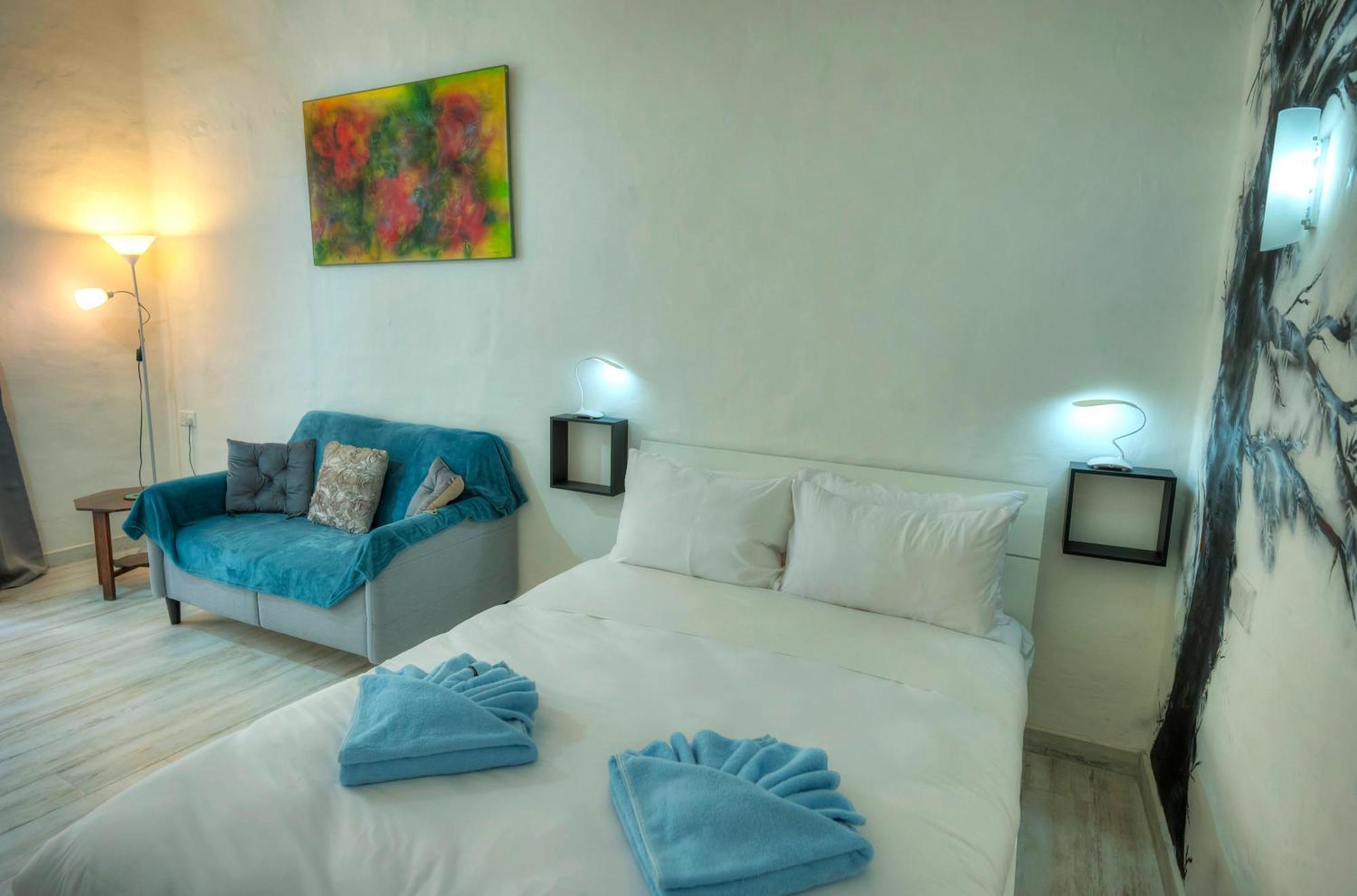 Charming 3 Storey Apartment In Valletta Centre, Ngri1-1 Exterior photo